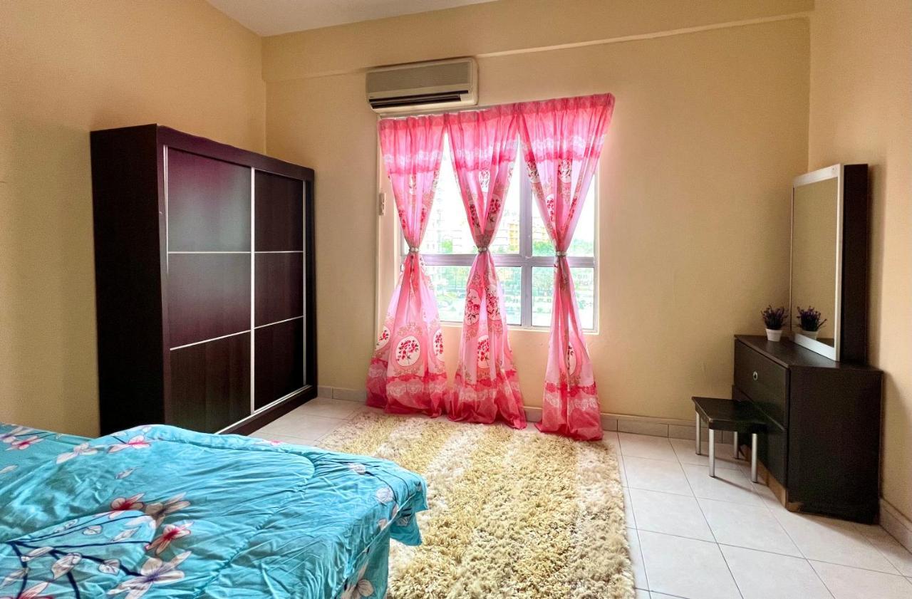Pd Vip Pool View W Wifi - Anugerah Staycation Port Dickson Exteriör bild